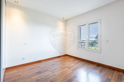 Apartamento T3 para Venda em Marvila, Ribeira Santarém, São Salvador, São Nicolau