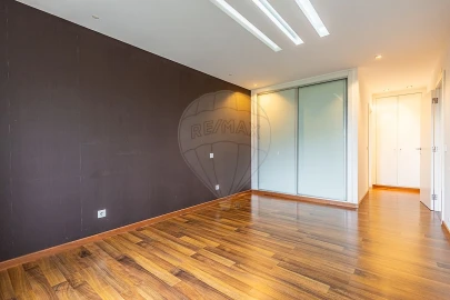 Apartamento T3 para Venda em Marvila, Ribeira Santarém, São Salvador, São Nicolau