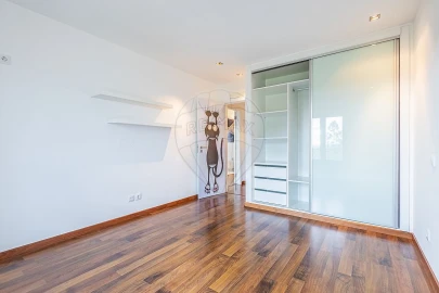 Apartamento T3 para Venda em Marvila, Ribeira Santarém, São Salvador, São Nicolau