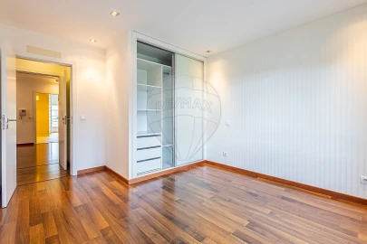 Apartamento T3 para Venda em Marvila, Ribeira Santarém, São Salvador, São Nicolau