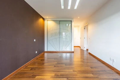 Apartamento T3 para Venda em Marvila, Ribeira Santarém, São Salvador, São Nicolau