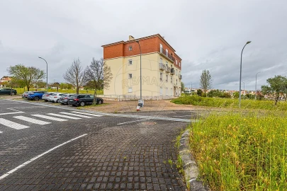 Apartamento T3 para Venda em Marvila, Ribeira Santarém, São Salvador, São Nicolau