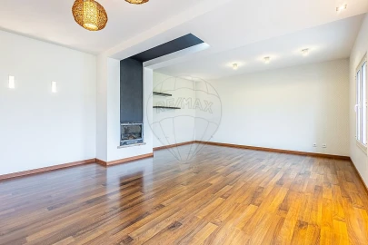Apartamento T3 para Venda em Marvila, Ribeira Santarém, São Salvador, São Nicolau