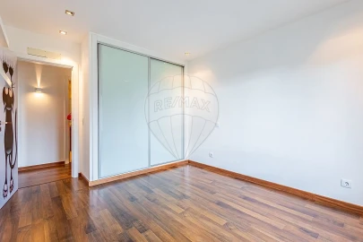 Apartamento T3 para Venda em Marvila, Ribeira Santarém, São Salvador, São Nicolau