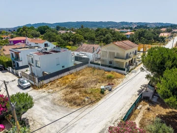 Terreno para Venda em Azeitão (São Lourenço e São Simão)