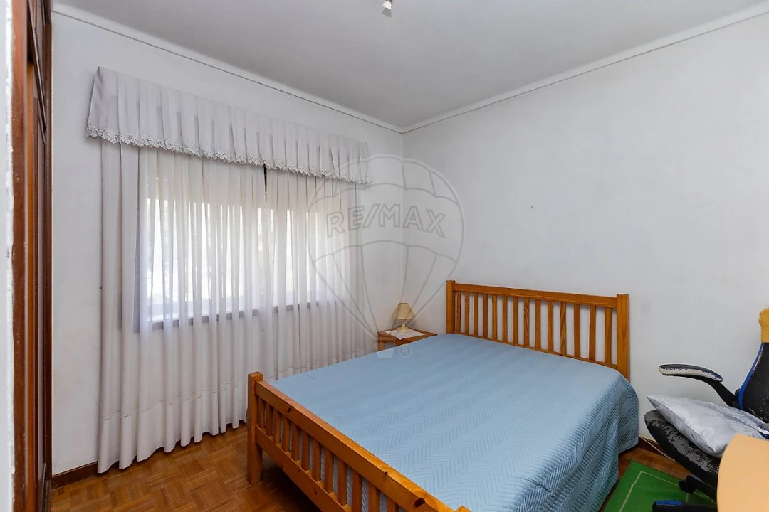 Apartamento T3 para Venda em Mafamude e Vilar do Paraíso Foto 9