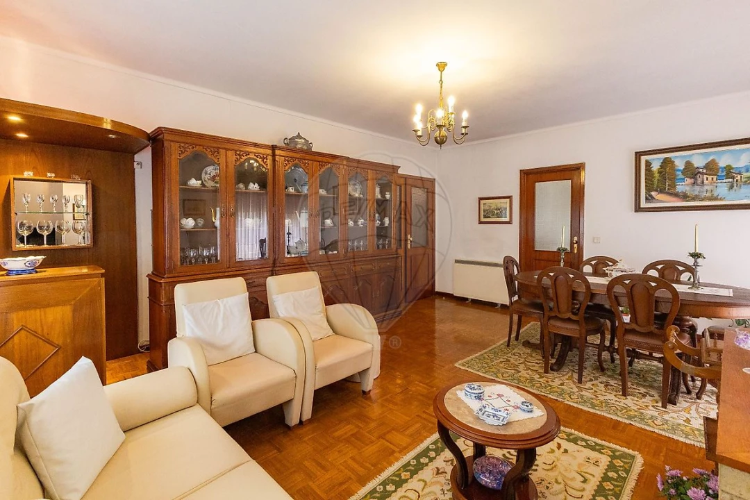 Apartamento T3 para Venda em Mafamude e Vilar do Paraíso Foto 4