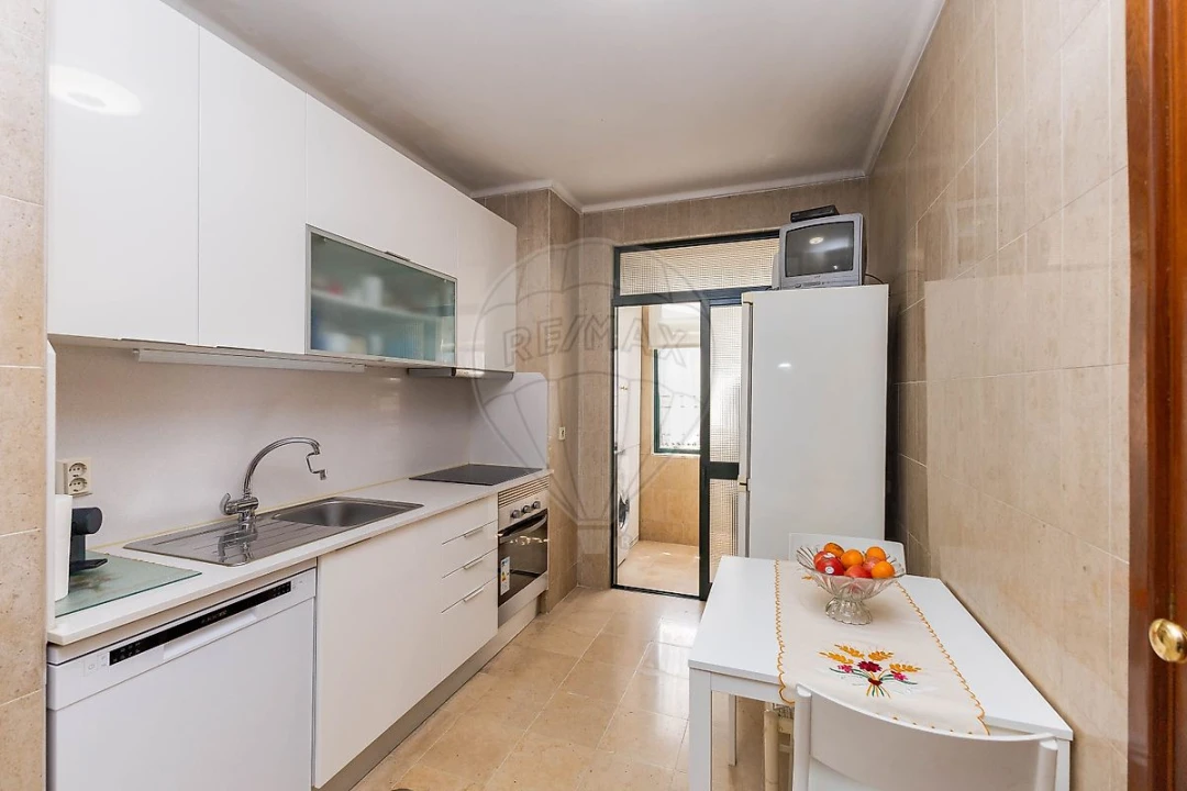 Apartamento T3 para Venda em Mafamude e Vilar do Paraíso Foto 3