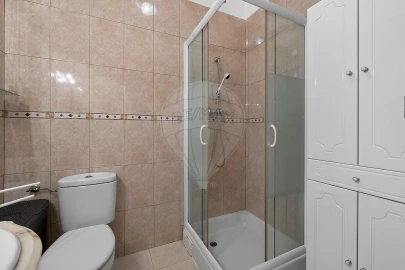 Apartamento T2 para Arrendamento em Benfica