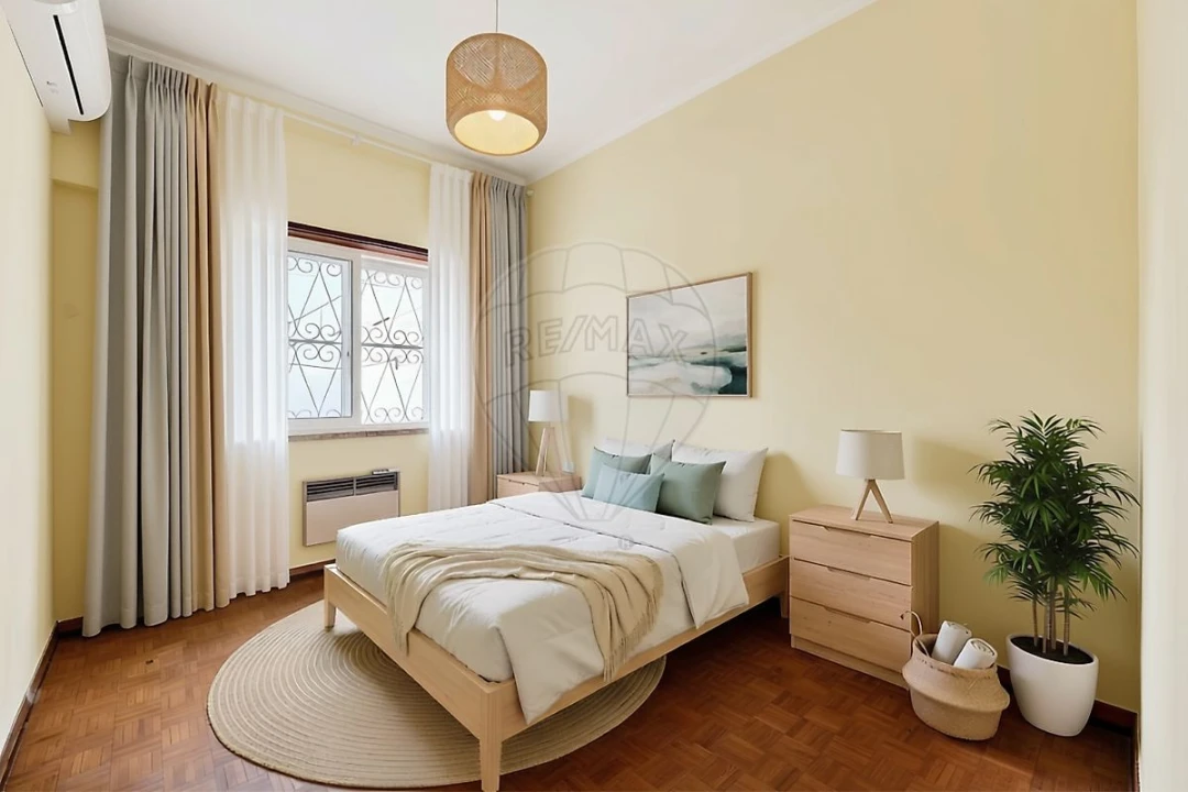 Apartamento T2 para Arrendamento em Benfica Foto 1