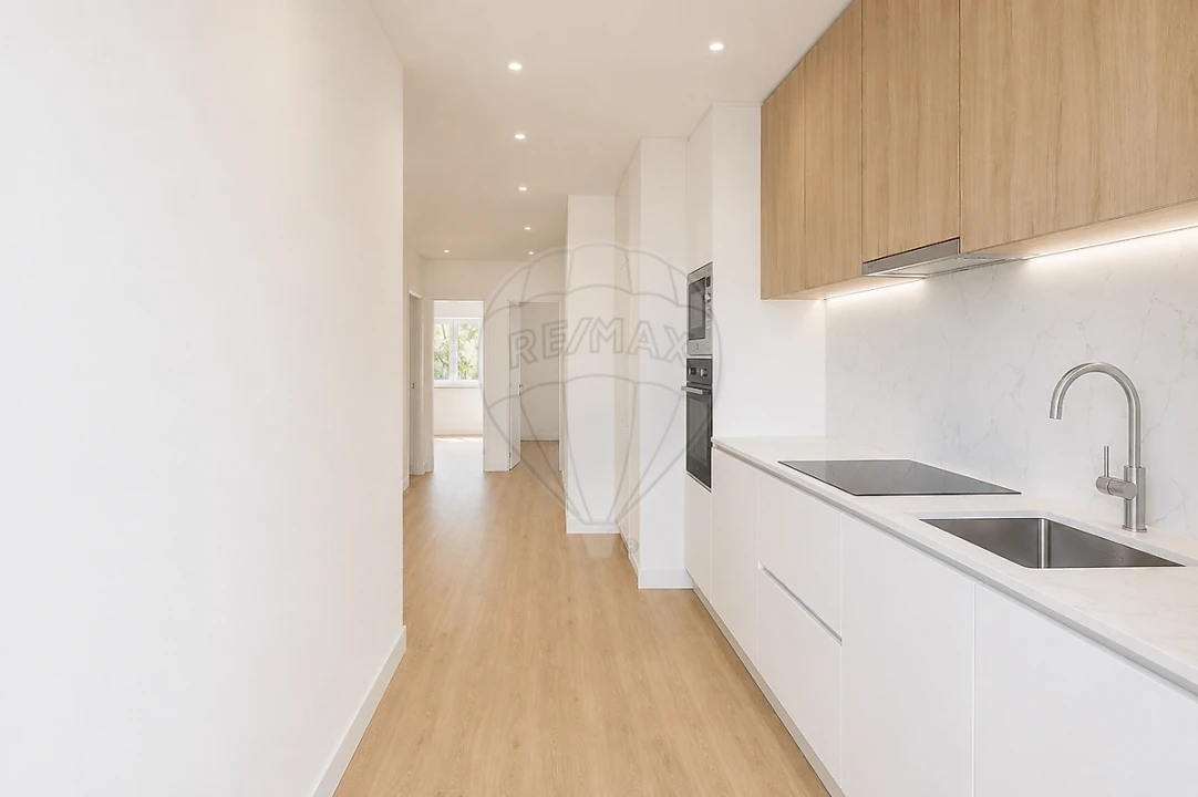 Apartamento T2 para Venda em Alverca do Ribatejo e Sobralinho Foto 8