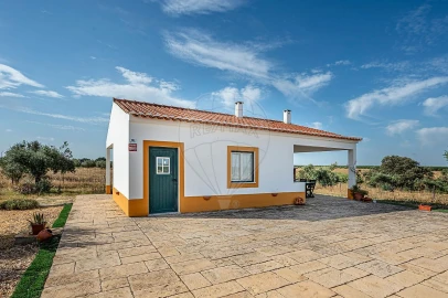 Quinta T3 para Venda em Ferreira do Alentejo e Canhestros