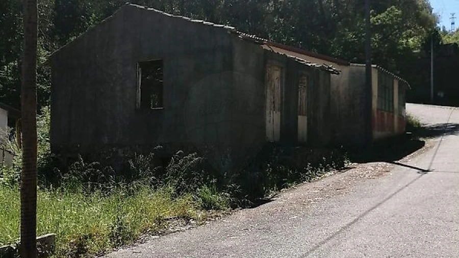 Moradia T2 para Venda em Caldas de São Jorge e Pigeiros