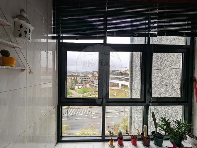 Apartamento T2 para Venda em São João da Madeira Foto 32