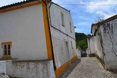 Moradia T3 para Venda em Ribeira de Nisa e Carreiras