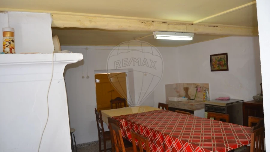 Moradia T3 para Venda em Ribeira de Nisa e Carreiras
