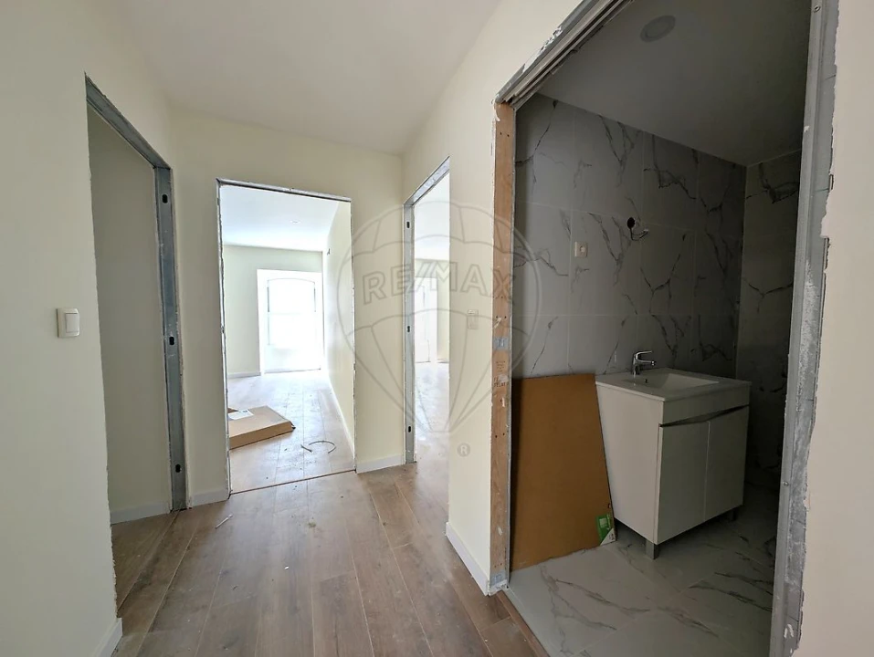 Apartamento T2 para Venda em Ovar, São João, Arada e São Vicente de Pereira Jusã Foto 6