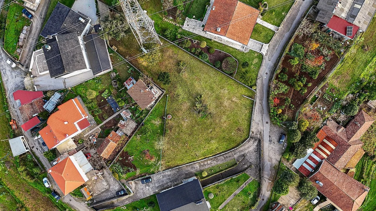 Terreno para Venda em Lobão, Gião, Louredo e Guisande Foto 11