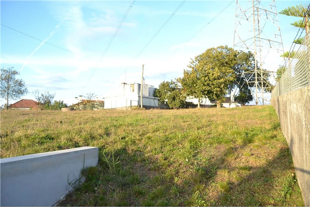 Terreno para Venda em Lobão, Gião, Louredo e Guisande Foto 2