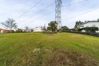 Terreno para Venda em Lobão, Gião, Louredo e Guisande