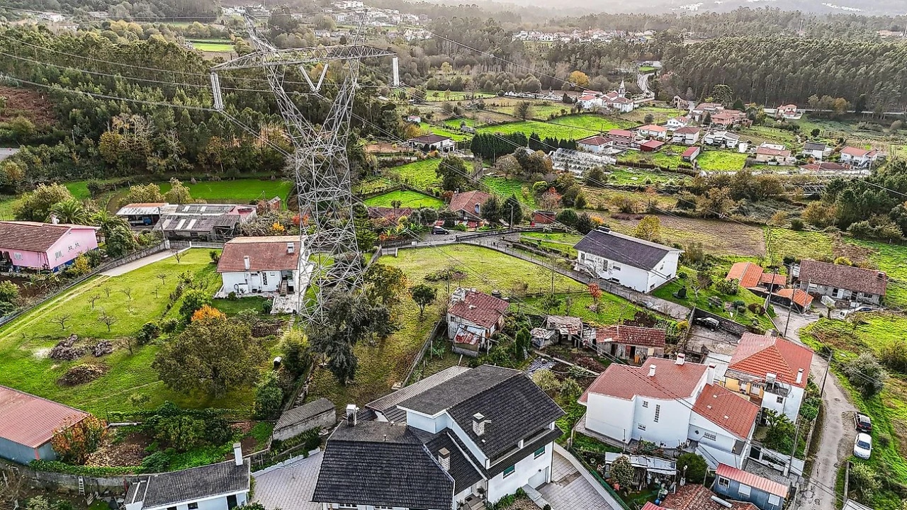 Terreno para Venda em Lobão, Gião, Louredo e Guisande Foto 8