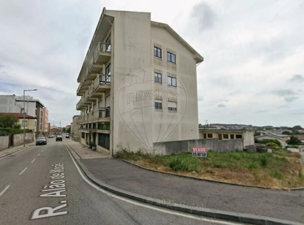 Apartamento T3 para Venda em São João da Madeira Foto 36