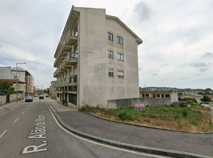 Apartamento T3 para Venda em São João da Madeira Foto 36