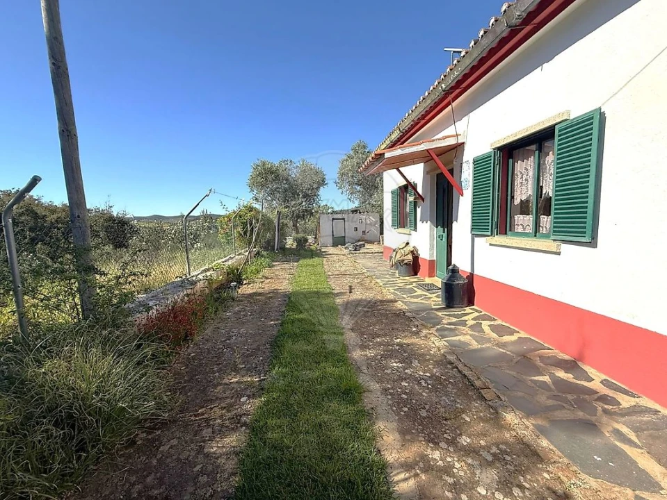 Moradia T2 para Venda em Esperança Foto 28