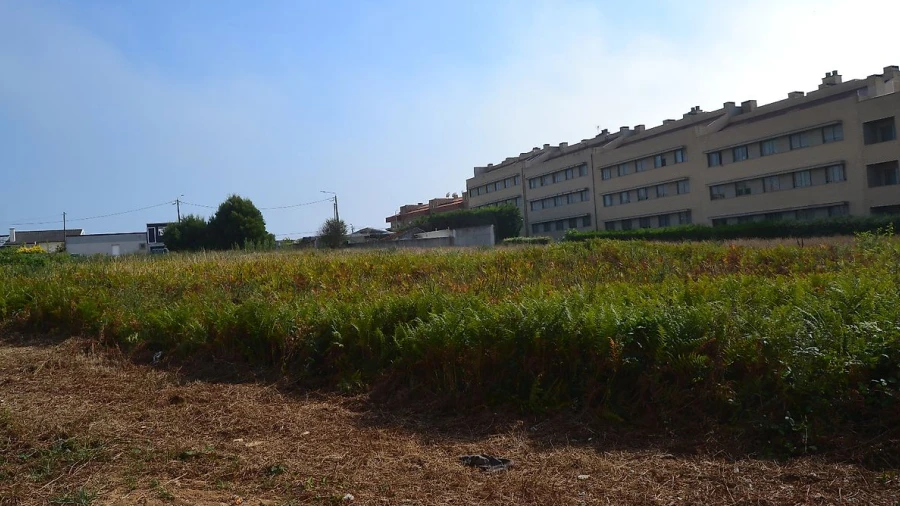 Terreno para Venda em Santa Marinha e São Pedro da Afurada