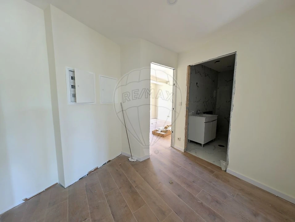 Apartamento T1 para Venda em Ovar, São João, Arada e São Vicente de Pereira Jusã Foto 8