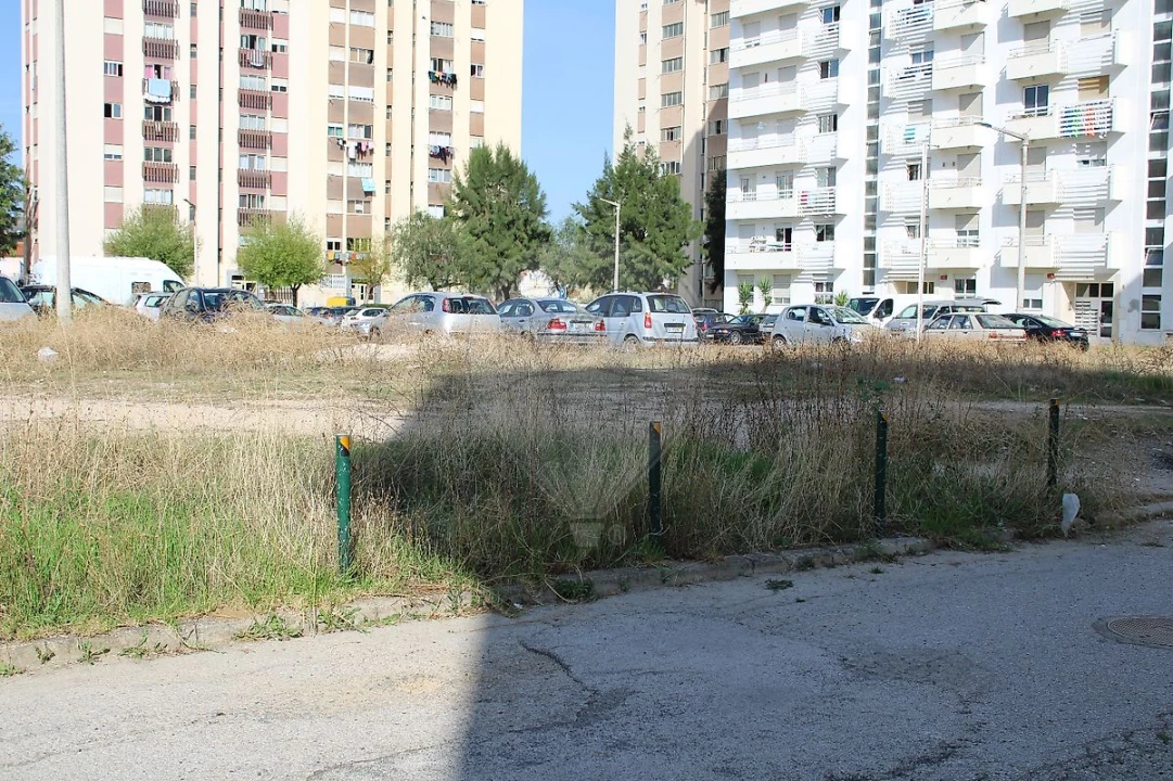 Terreno para Venda em Carregado e Cadafais Foto 4