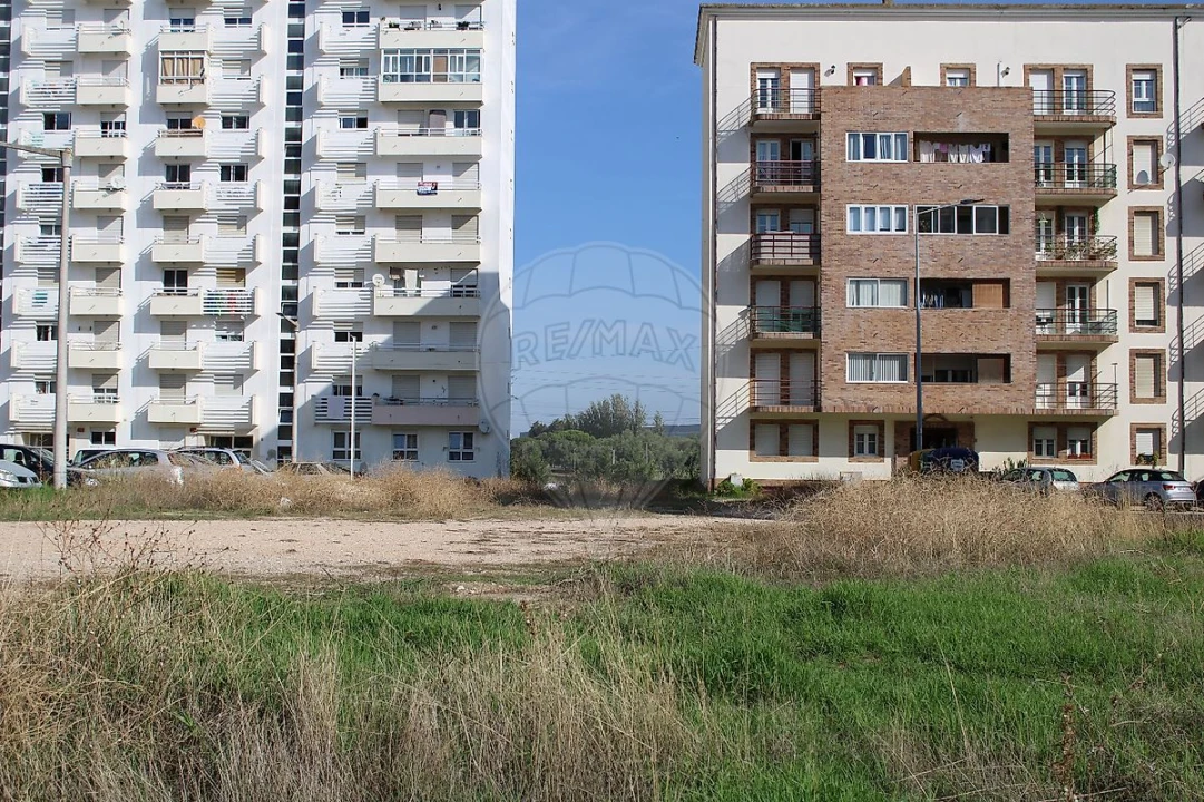 Terreno para Venda em Carregado e Cadafais Foto 2
