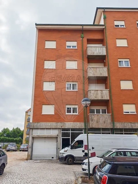 Apartamento T3 para Arrendamento em Glória e Vera Cruz