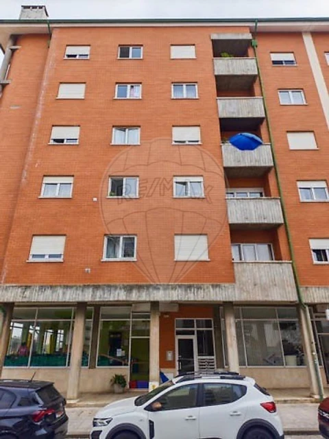 Apartamento T3 para Arrendamento em Glória e Vera Cruz