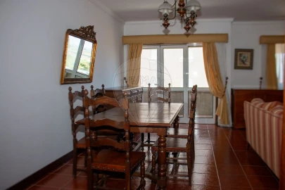 Apartamento T3 para Arrendamento em Glória e Vera Cruz