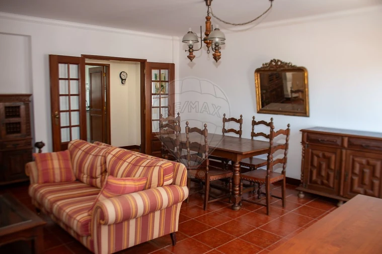 Apartamento T3 para Arrendamento em Glória e Vera Cruz Foto 3
