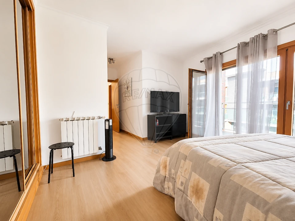 Apartamento T3 para Venda em Alverca do Ribatejo e Sobralinho Foto 14