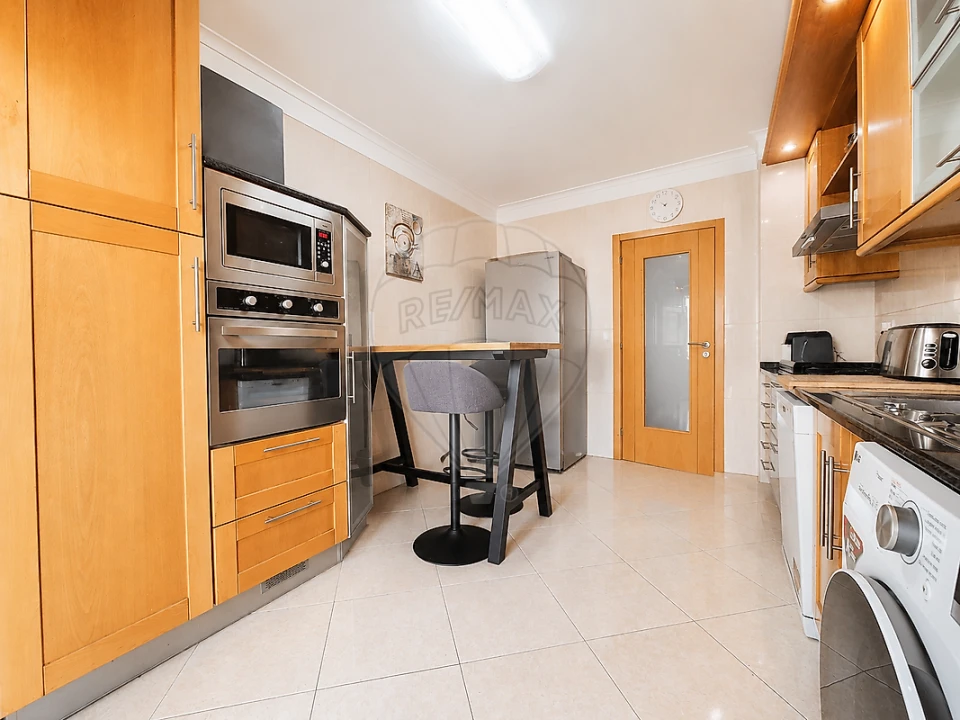 Apartamento T3 para Venda em Alverca do Ribatejo e Sobralinho Foto 32