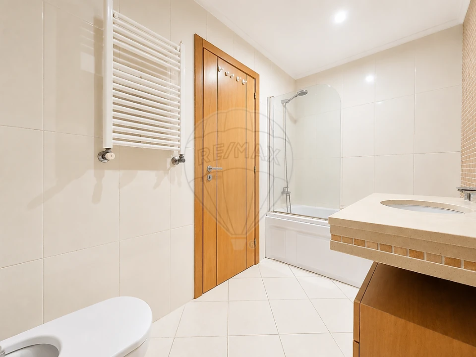 Apartamento T3 para Venda em Alverca do Ribatejo e Sobralinho Foto 13