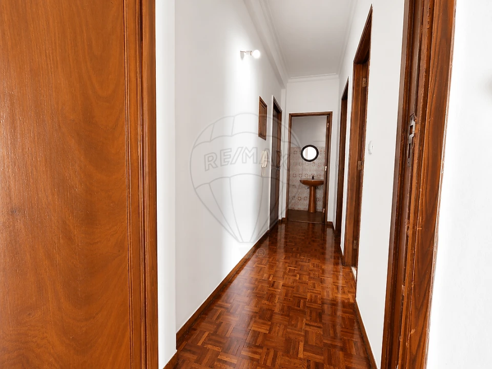 Apartamento T1 para Venda em Póvoa de Santa Iria e Forte da Casa Foto 22