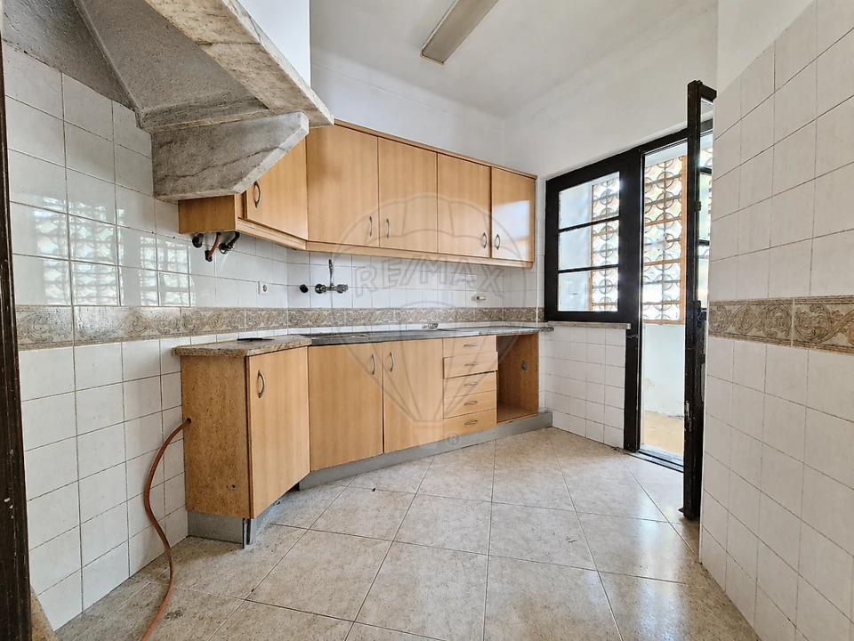 Apartamento T1 para Arrendamento em Alverca do Ribatejo e Sobralinho Foto 16