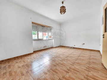 Apartamento T1 para Arrendamento em Alverca do Ribatejo e Sobralinho