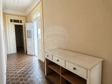 Moradia T5 para Venda em Celeiros