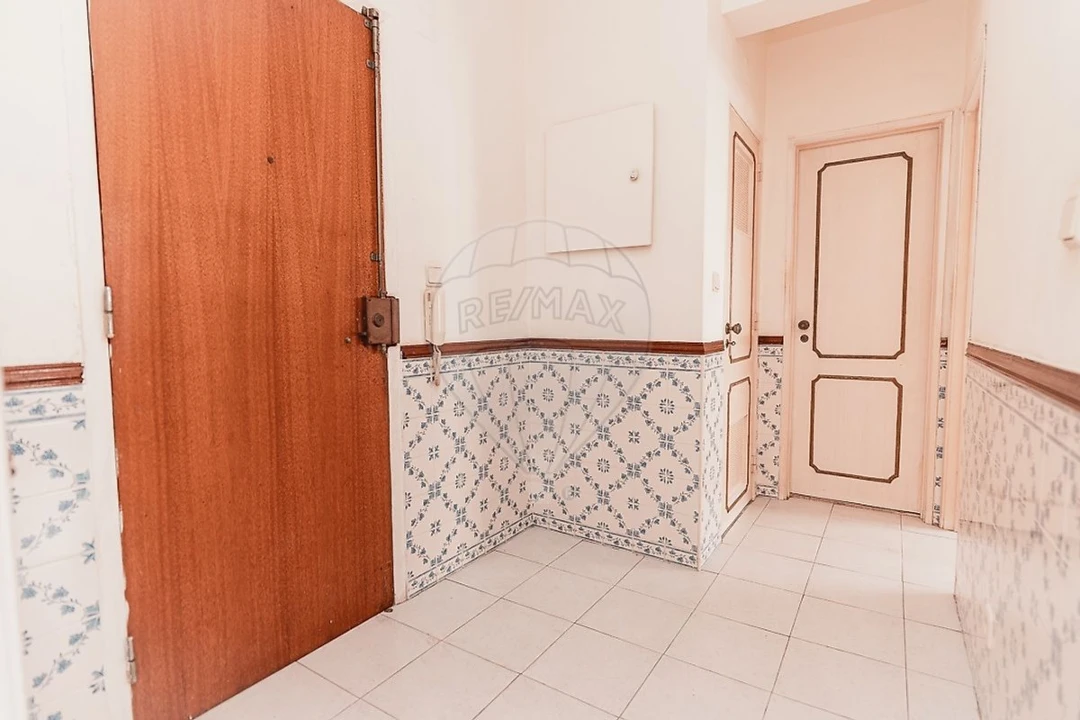 Apartamento T1 para Venda em Seixal, Arrentela e Aldeia de Paio Pires Foto 10