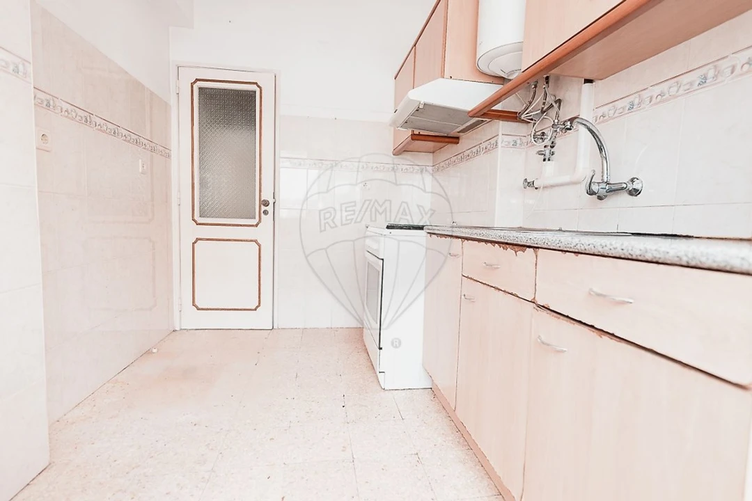Apartamento T1 para Venda em Seixal, Arrentela e Aldeia de Paio Pires Foto 5