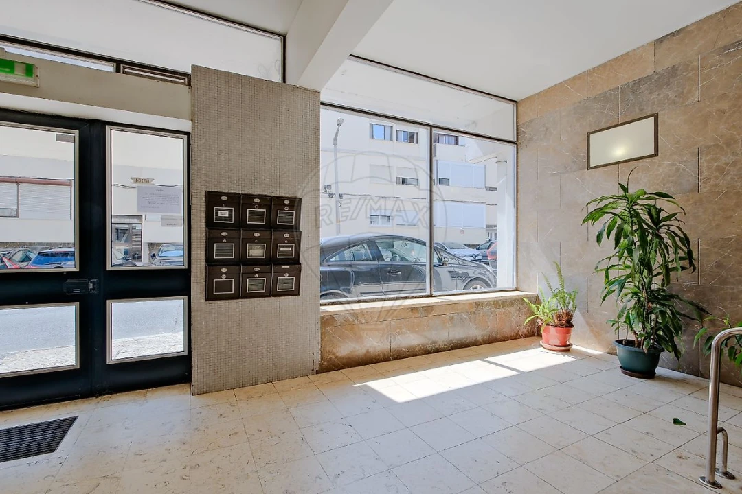 Apartamento T4 para Venda em Cascais e Estoril Foto 5
