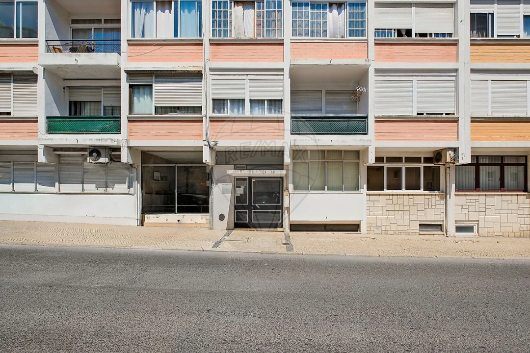 Apartamento T4 para Venda em Cascais e Estoril Foto 2