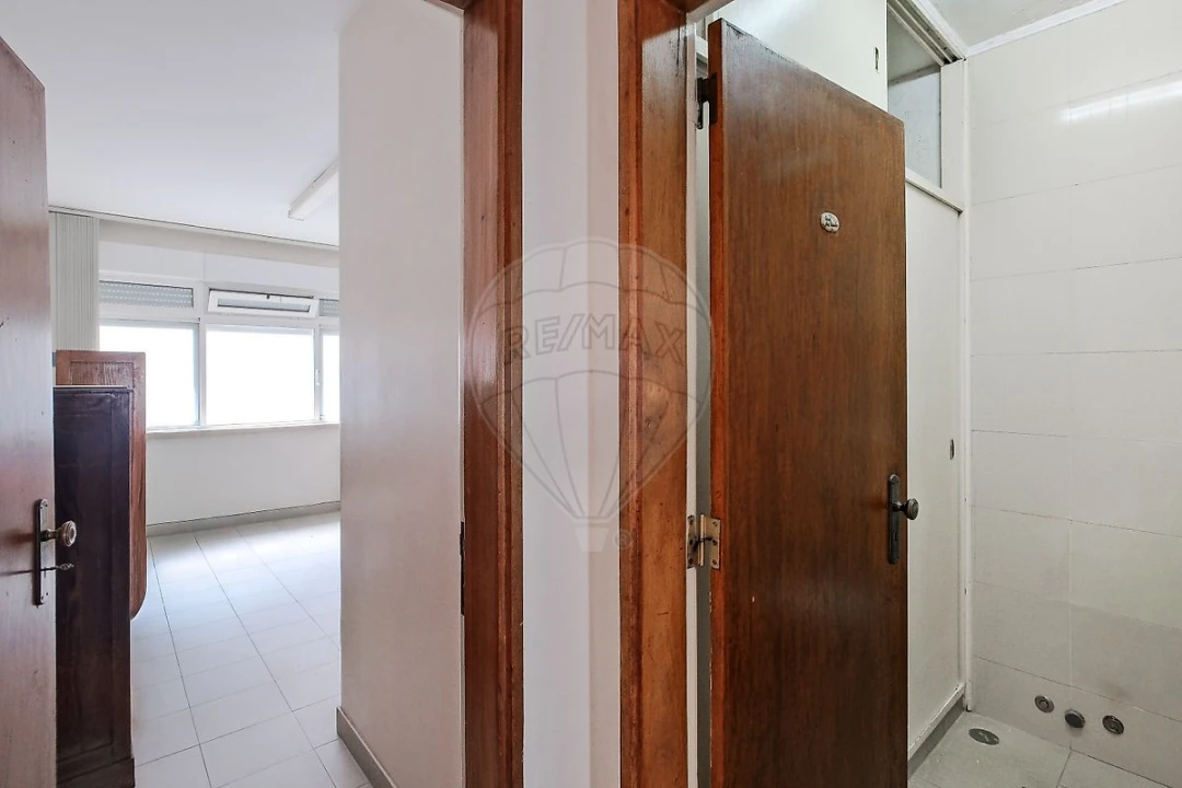 Apartamento T4 para Venda em Cascais e Estoril Foto 18