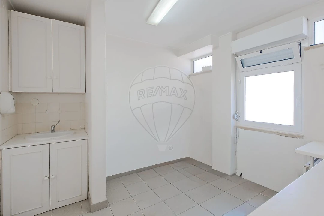 Apartamento T4 para Venda em Cascais e Estoril Foto 8