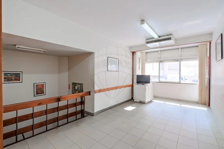 Apartamento T4 para Venda em Cascais e Estoril Foto 11